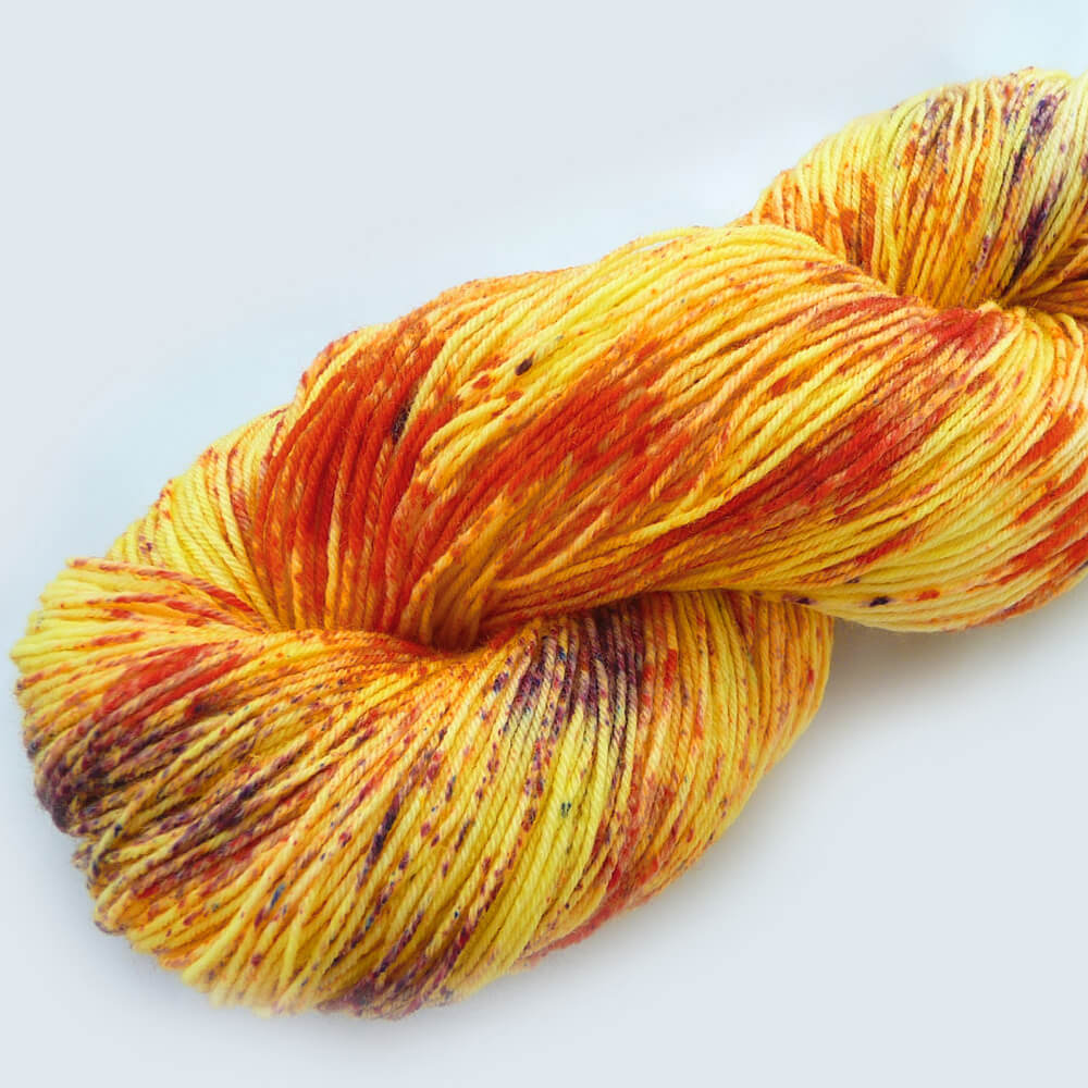 BFL-Nylon-Superwash-Hand-Dyed-Sock-Yarn-Fingering-Weight-100-g-4.jpg